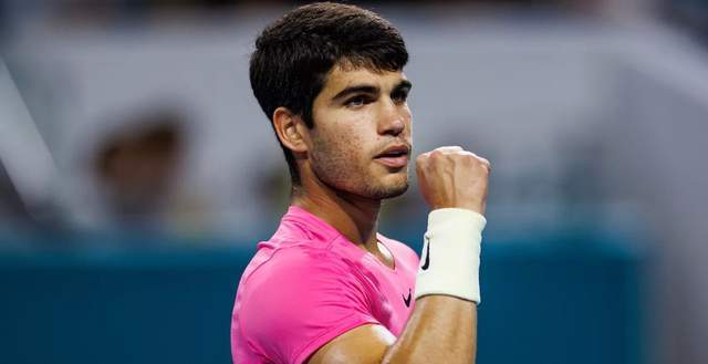 这些个人突 这些个人突